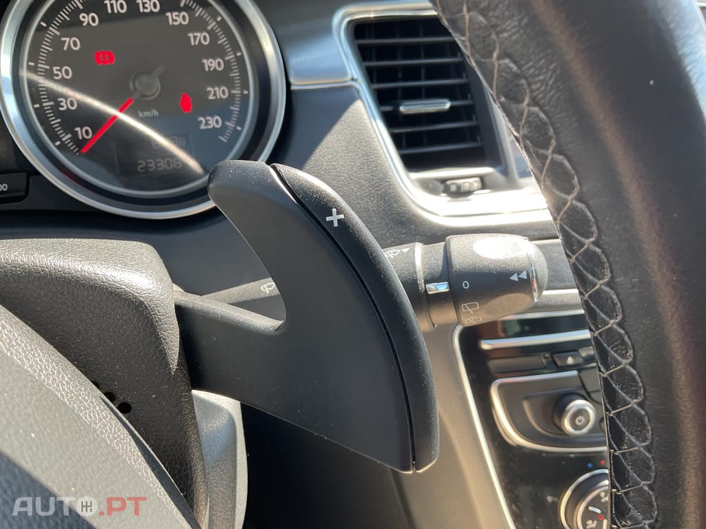 Peugeot 508 RXH 2.0 HDi Hybrid4 2-Tronic 104g