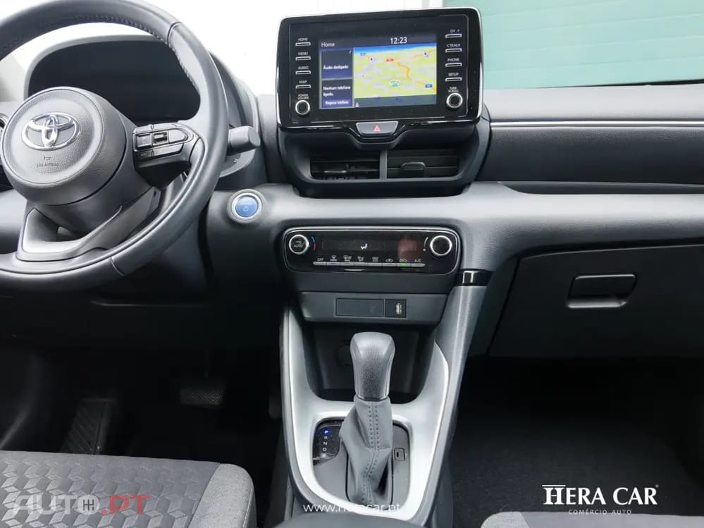 Toyota Yaris Dynamic Business