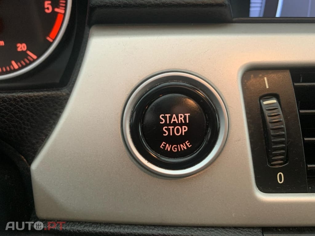 BMW 318 d Navigation Sport