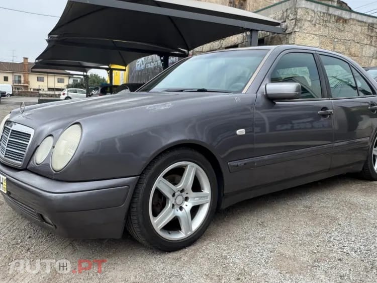 Mercedes-Benz E 220 CDI Classic