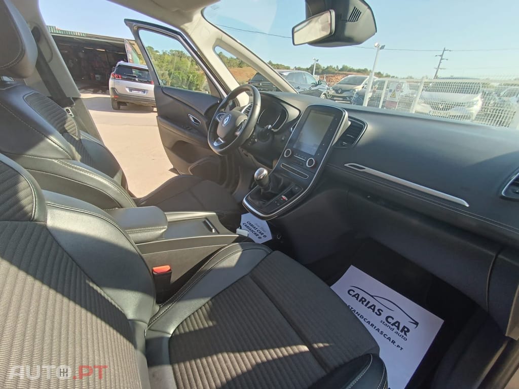 Renault Grand Scénic 1.7dCi Intens Hybrid Assist SS