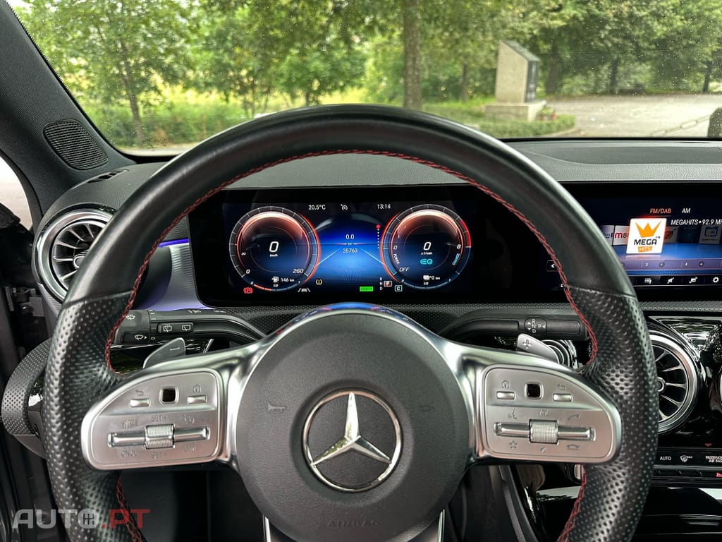 Mercedes-Benz A 250 e AMG Line