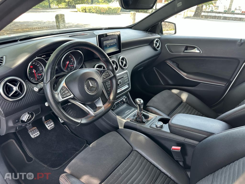 Mercedes-Benz A 180 d AMG Line