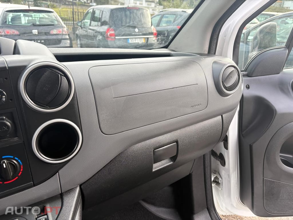 Peugeot Partner 1.6 BlueHDi L1 Premium 3L