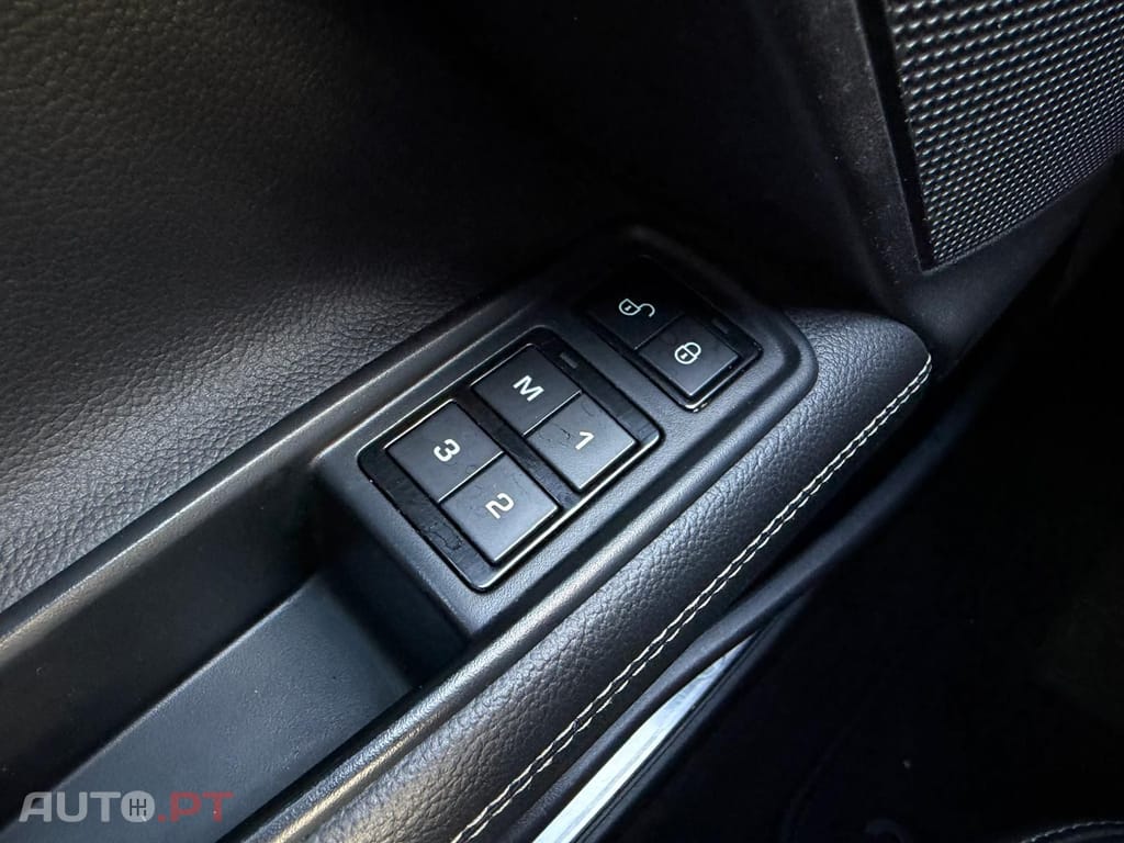 Jaguar XE 2.0 D Prestige