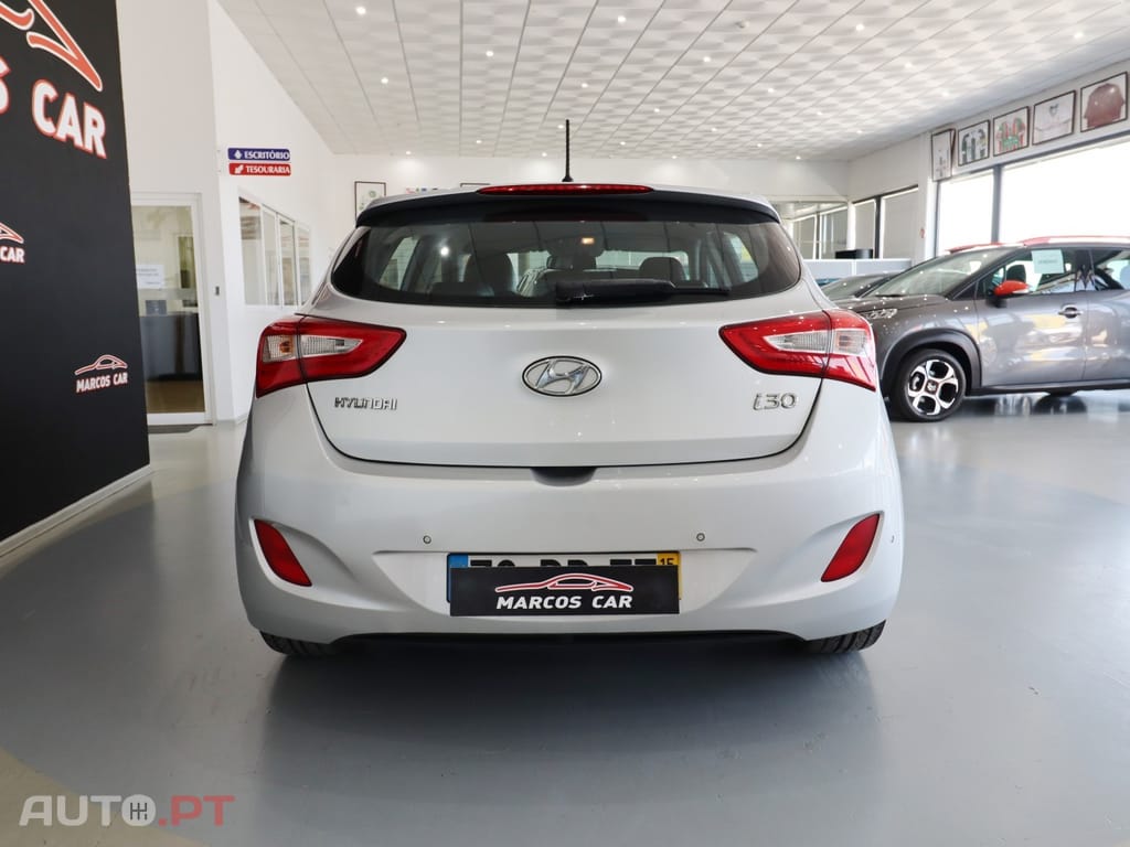 Hyundai i30 1.6 CRDi STyle J17