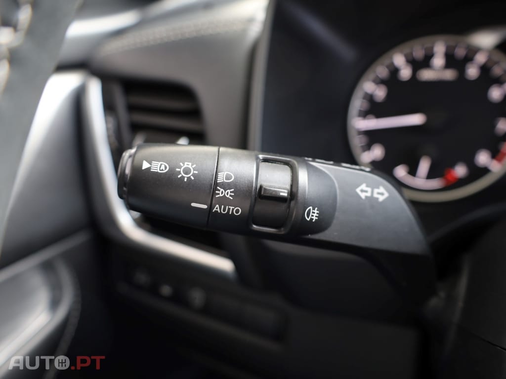 Nissan Qashqai 1.3 DIG-T N-Connecta J18
