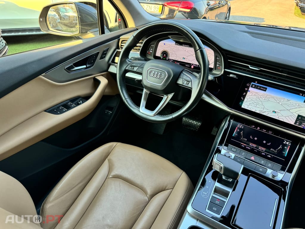 Audi Q7 55 TFSIe quattro Tiptronic