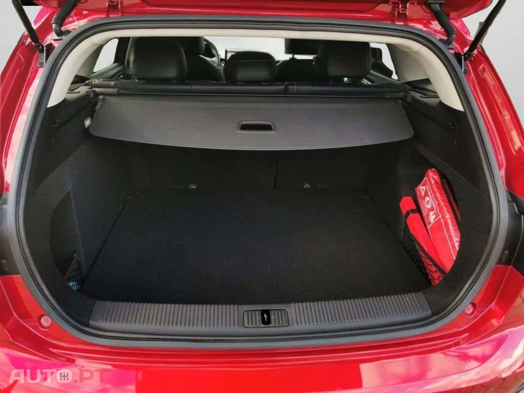 MG MG5 Luxury 
