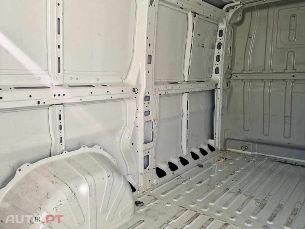 Peugeot Boxer 2.2 L2H1 Premium