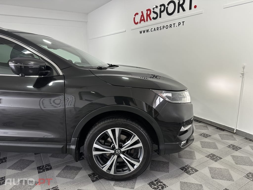 Nissan Qashqai 1.3 DIG-T N-Connecta J18