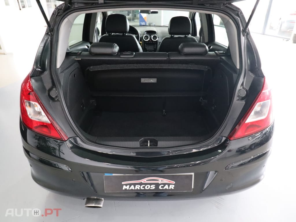 Opel Corsa 1.3 CDTi City — fotografia 19