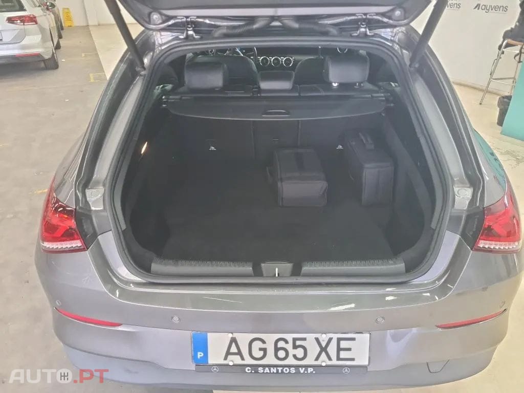 Mercedes-Benz CLA 250 e Shooting Brake Style Plus