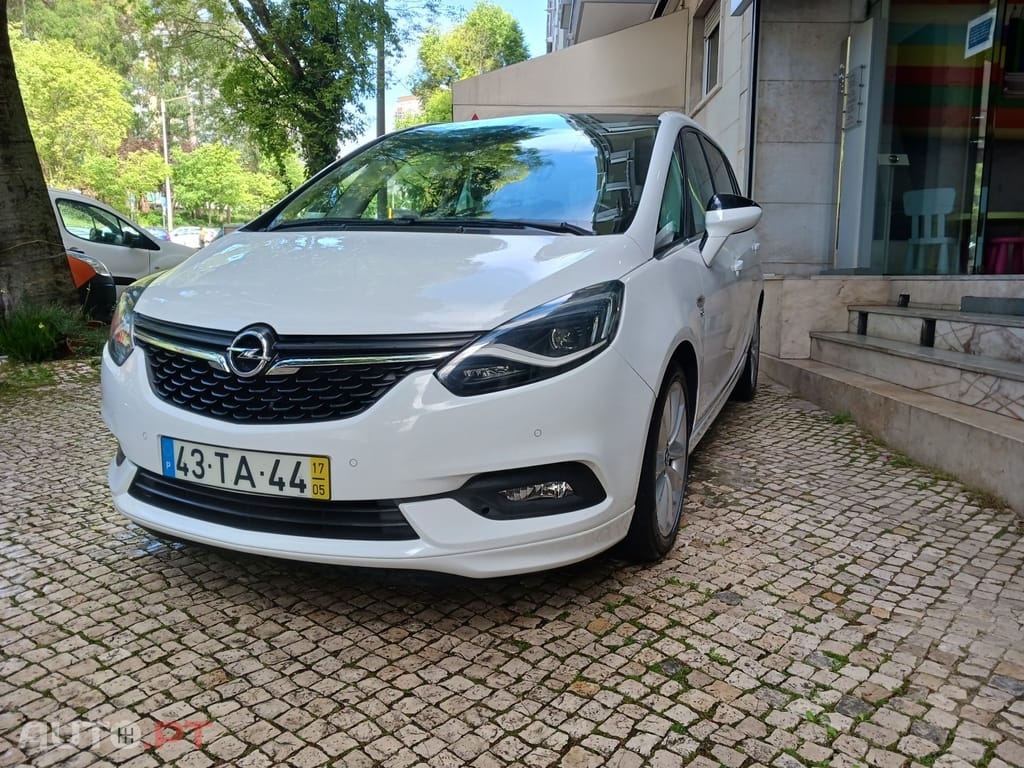 Opel Zafira 2.0 CDTi OPC Line S/S
