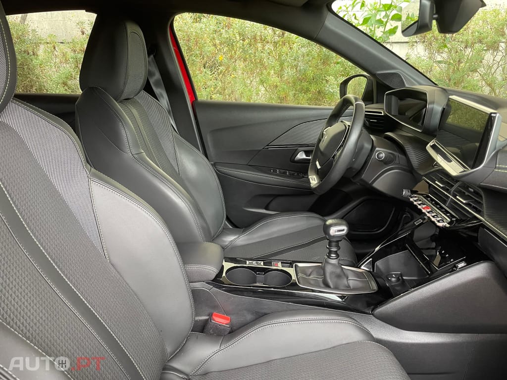 Peugeot 208 1.2 PureTech GT