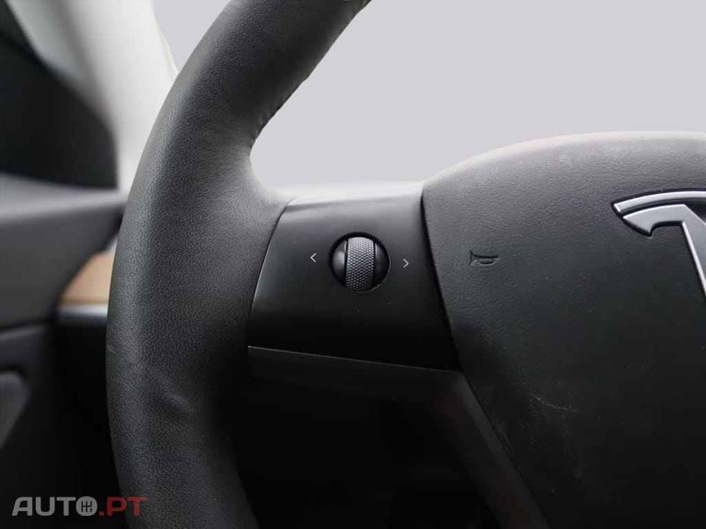 Tesla Model 3 Long-Range AWD I.V.A DEDUTÍVEL