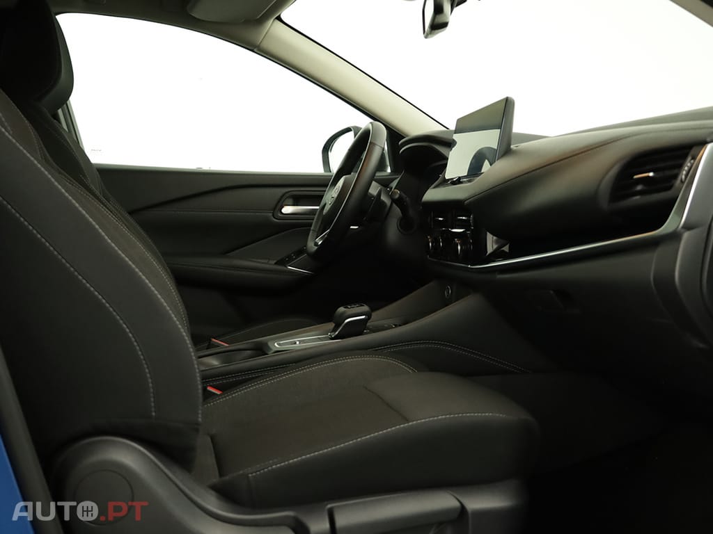 Nissan Qashqai Qashqai 1.3 DIG-T N-Connecta LED Xtronic