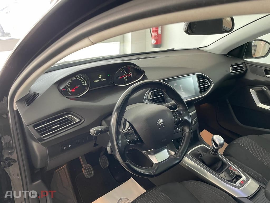 Peugeot 308 SW 1.6 BlueHDi Allure