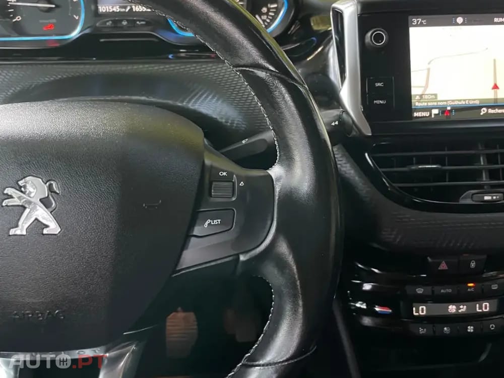 Peugeot 2008 1.2 PureTech Allure