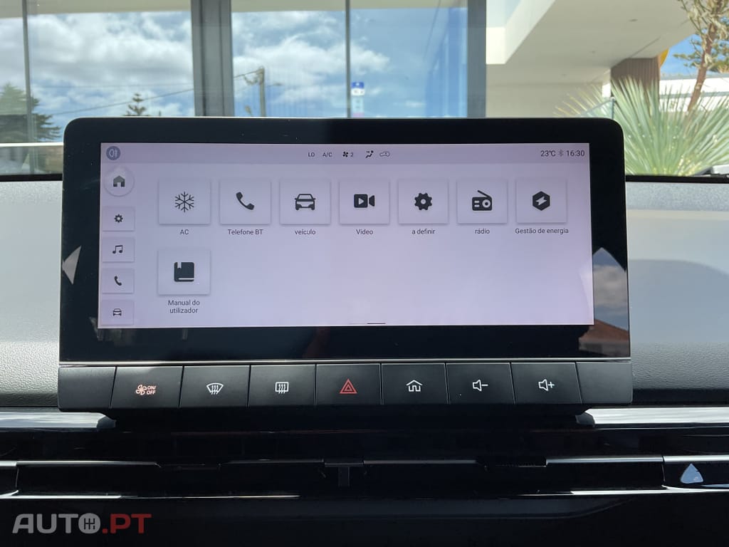 MG MG4 51 kWh Standard