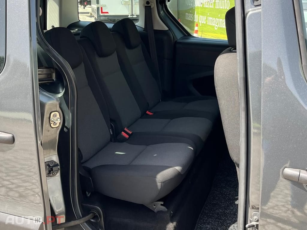 Peugeot Partner 5 LUGARES