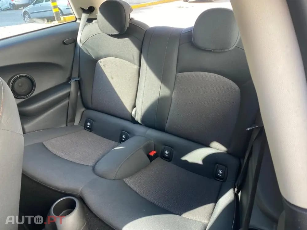 MINI Cooper One D