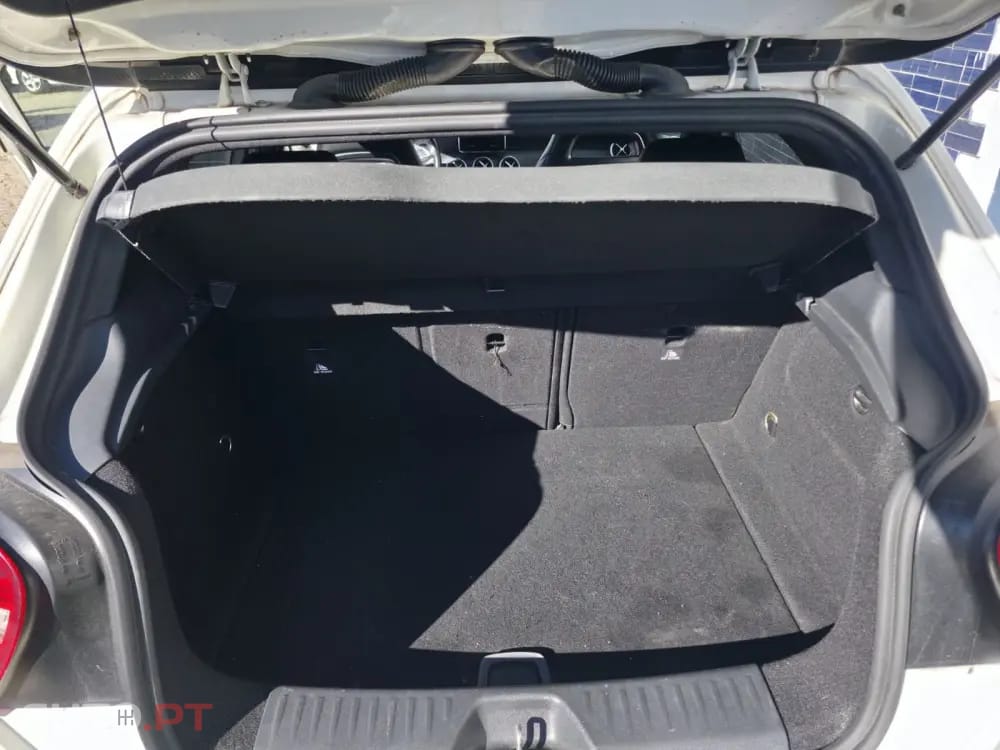 Mercedes-Benz A 180 d AMG Line