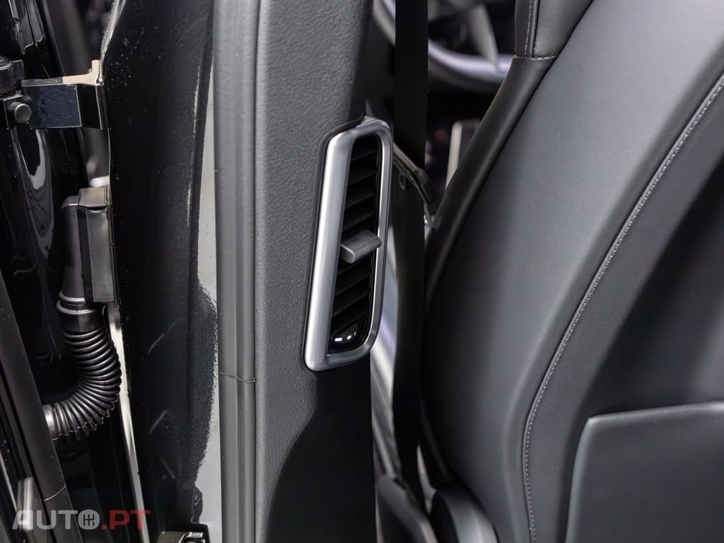 Porsche Panamera 4 E-Hybrid Platinum Edition PDLS