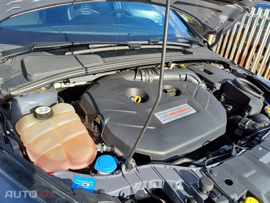 Ford Focus 2.3 EcoBoost S&S 4WD RS