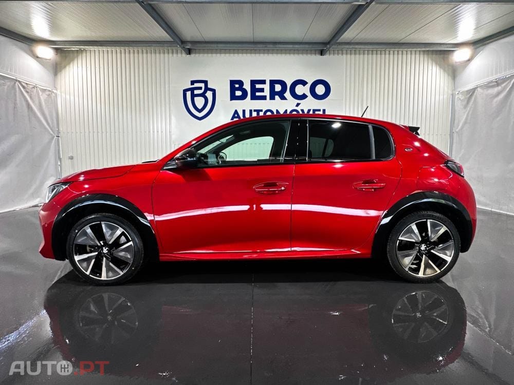 Peugeot E-208 50 kWh GT Pack