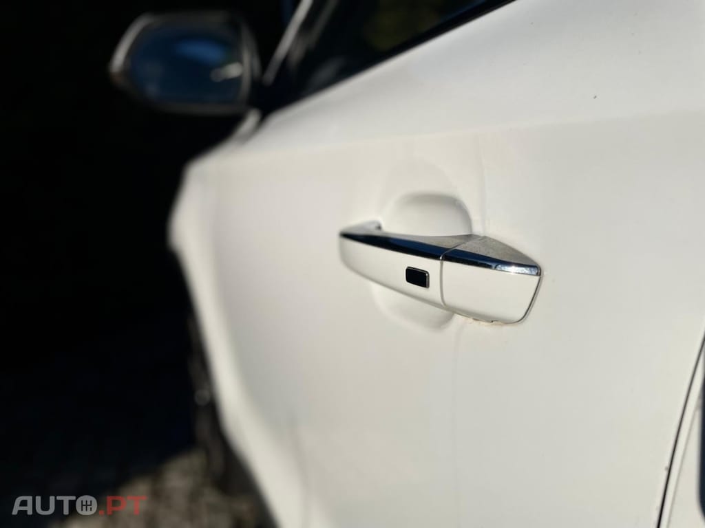 MG ZS EV 44.5 kWh Luxury