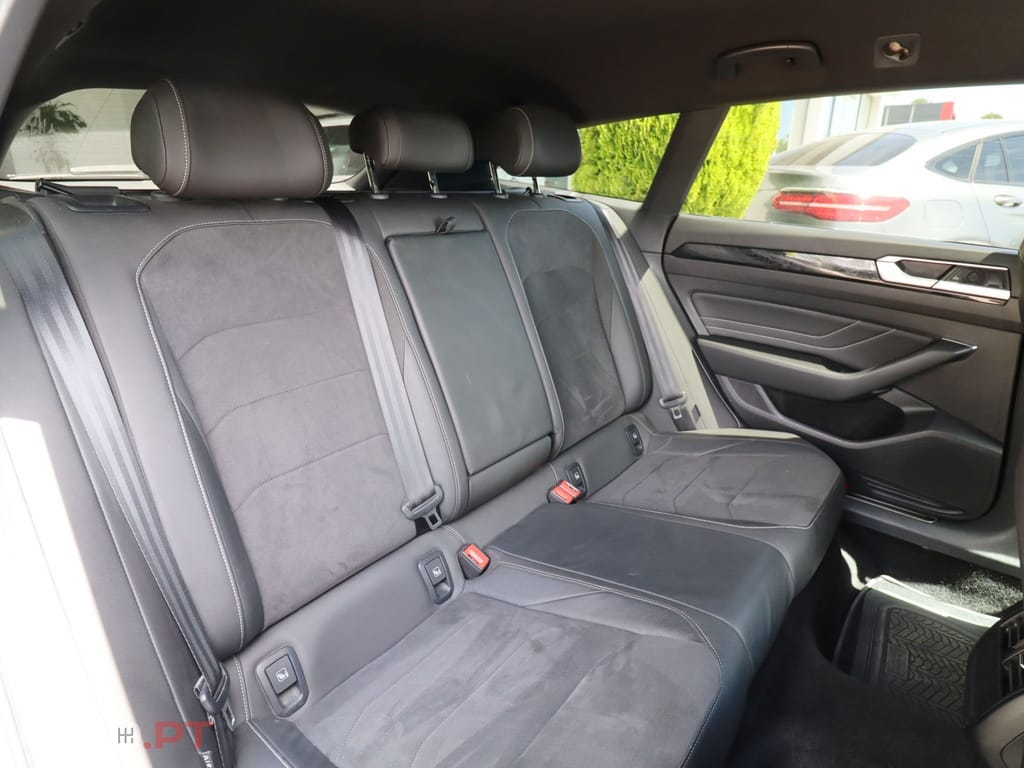 Volkswagen Arteon 2.0 TDI R-Line DSG