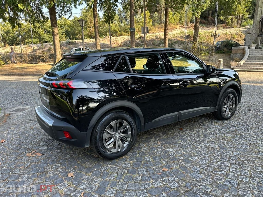 Peugeot E-2008 50 kWh Active Pack