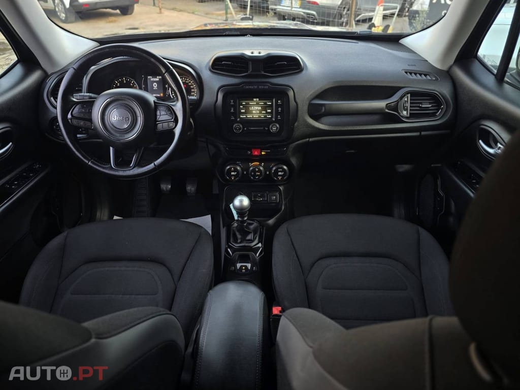 Jeep Renegade 1.6 MJD Night Eagle