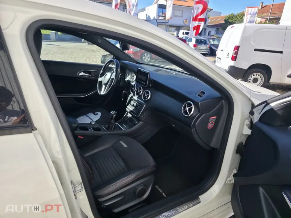 Mercedes-Benz A 180 d AMG Line