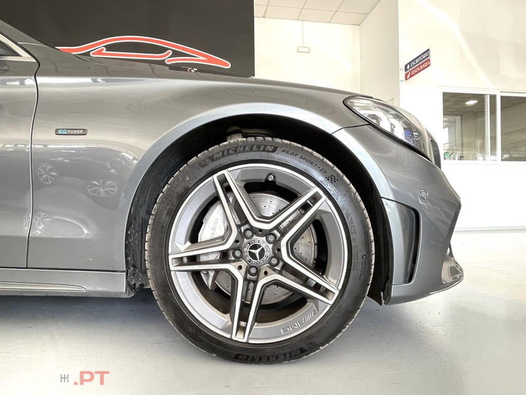 Mercedes-Benz C 300 de AMG Line
