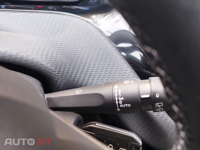 Peugeot 2008 1.2 PureTech Allure