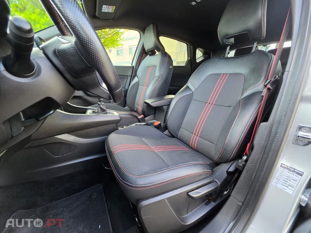 Renault Captur 1.0 TCe RS Line