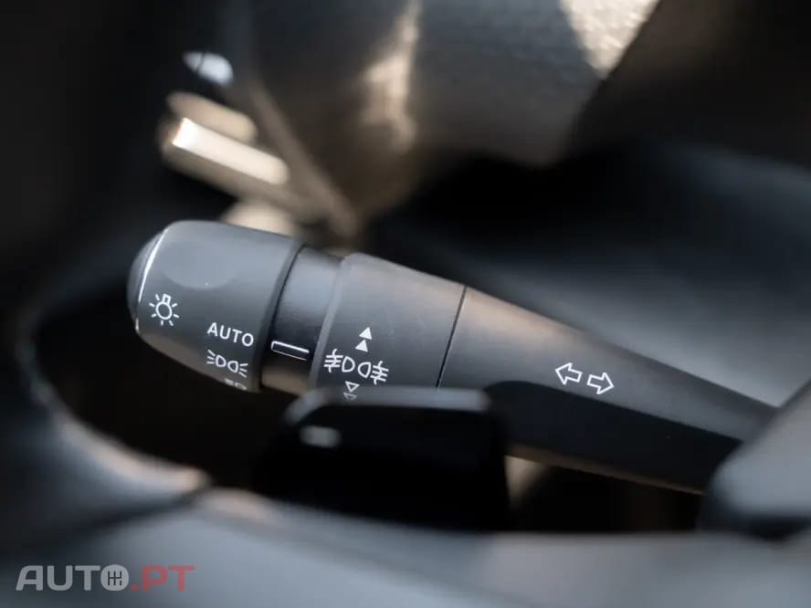 Citroen C5 X 1.6 Hybrid Plus e-EAT8