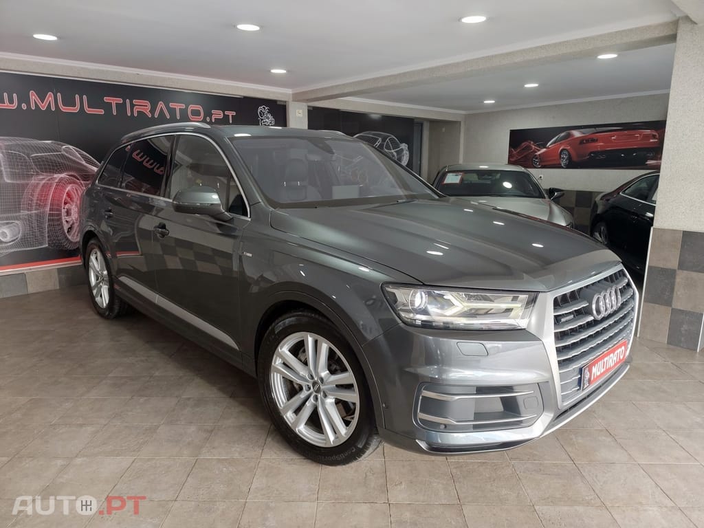 Audi Q7 3.0 TDi quattro S-line Tiptronic 7L