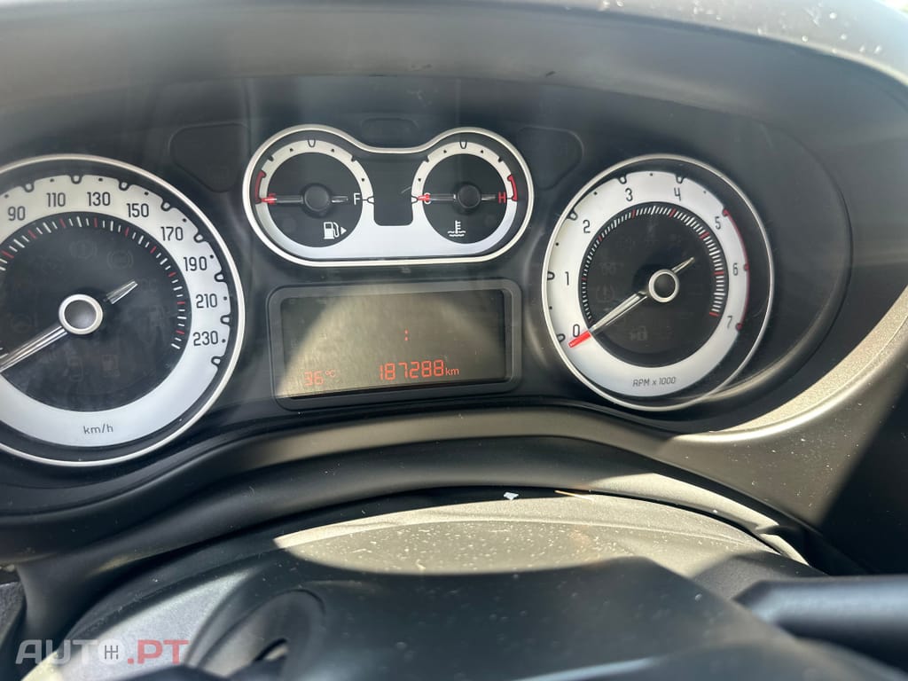 Fiat 500L 1.3 MJ Pop Star S&S