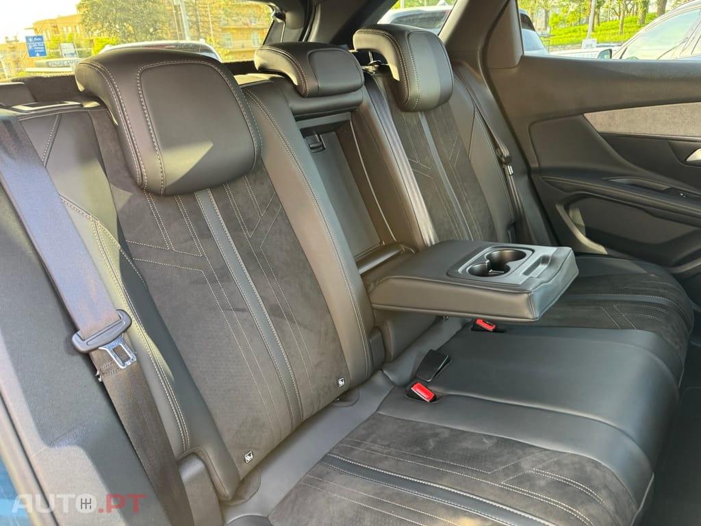 Peugeot 3008 1.5 BlueHDi GT EAT8