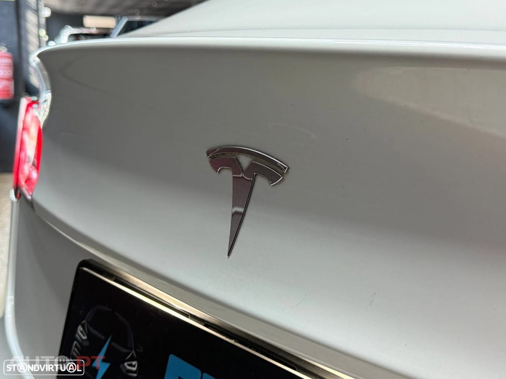 Tesla Model 3 Long Range AWD Dual Motor