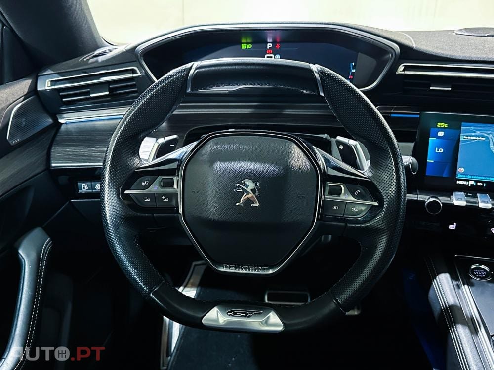 Peugeot 508 SW e-EAT8 225