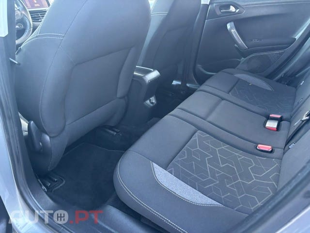 Peugeot 2008 1.6 BlueHDi Style