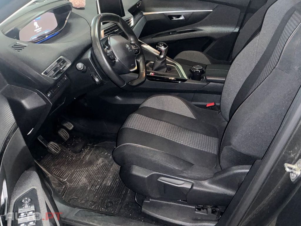 Peugeot 5008 1.2 PureTech Allure