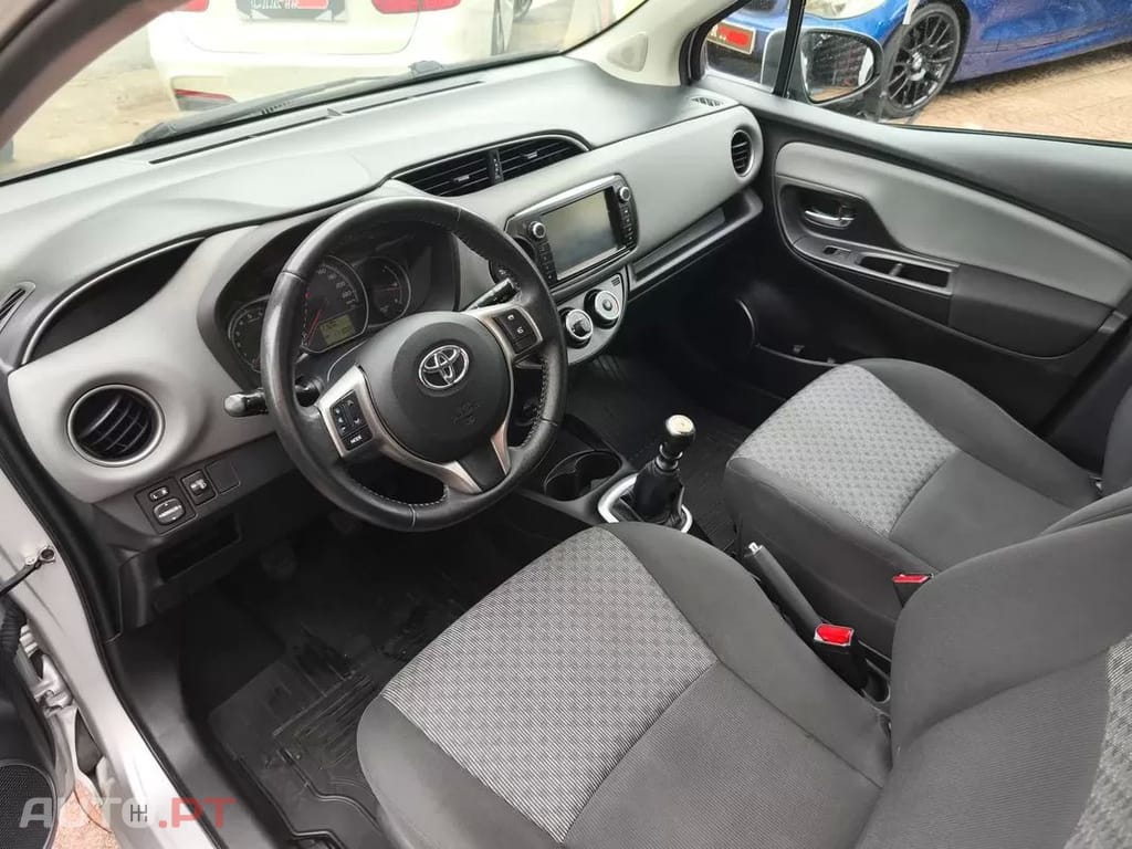 Toyota Yaris 1.4 D-4D Comfort 99g
