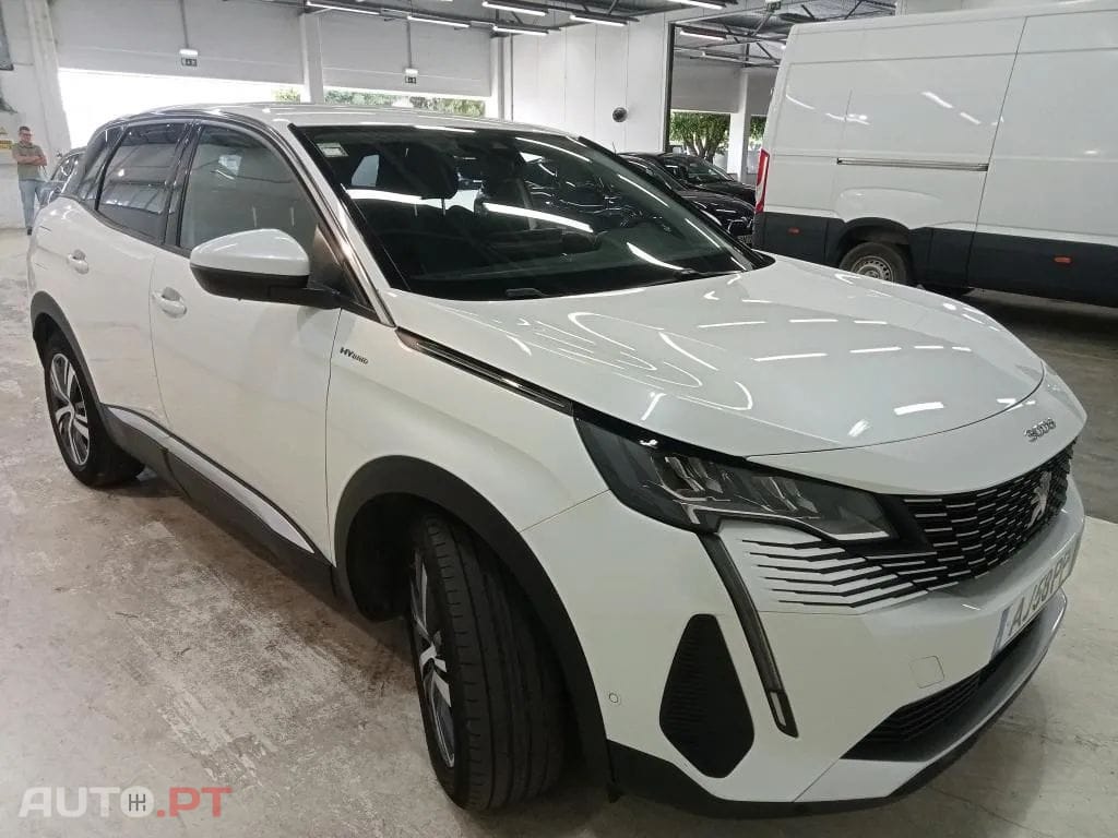 Peugeot 3008 1.6 Hybrid Allure e-EAT8