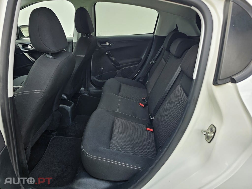 Peugeot 208 1.2 PureTech Style