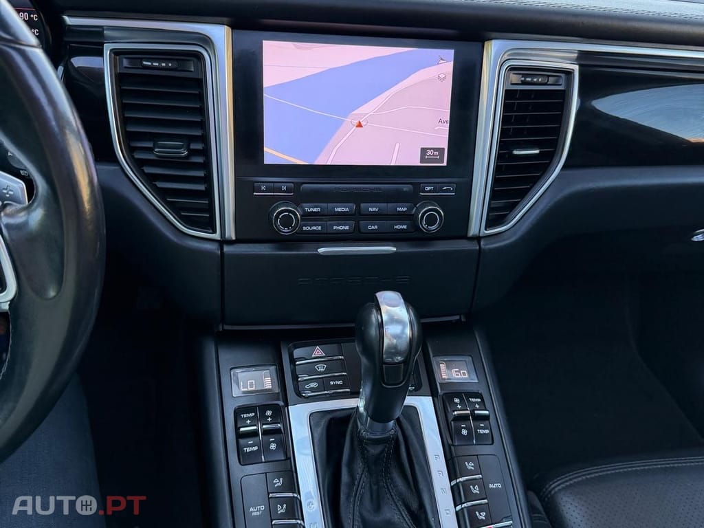 Porsche Macan S